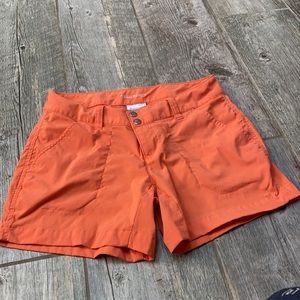 Columbia Women's Saturday Trail™ Shorts 6X5”